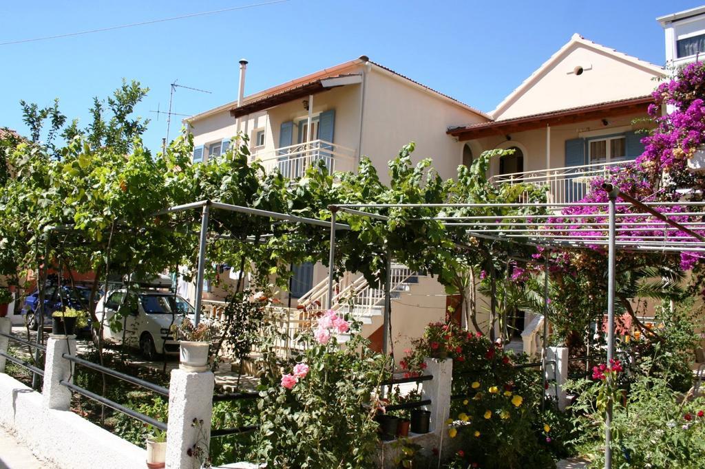 Panayota Apartments Kassiopi Dış mekan fotoğraf